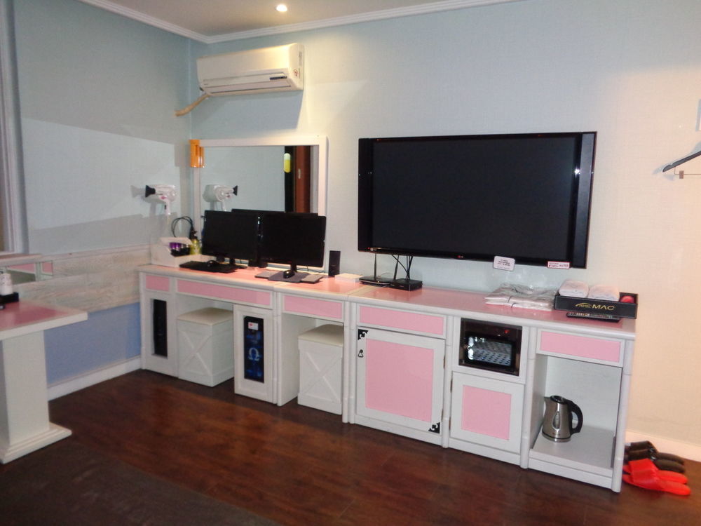 Mac Hotel Теджън Екстериор снимка