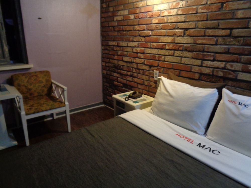 Mac Hotel Теджън Екстериор снимка